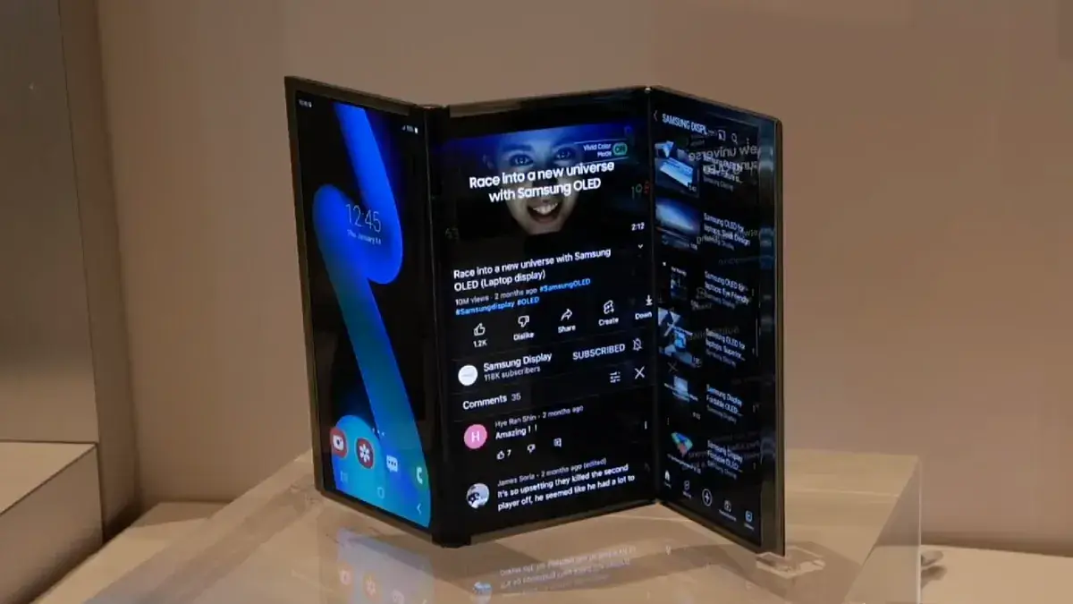 Samsung foldable smartphone display